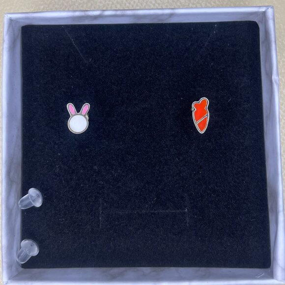 Jewelry - Bunny & Carrot Earrings Stud Set